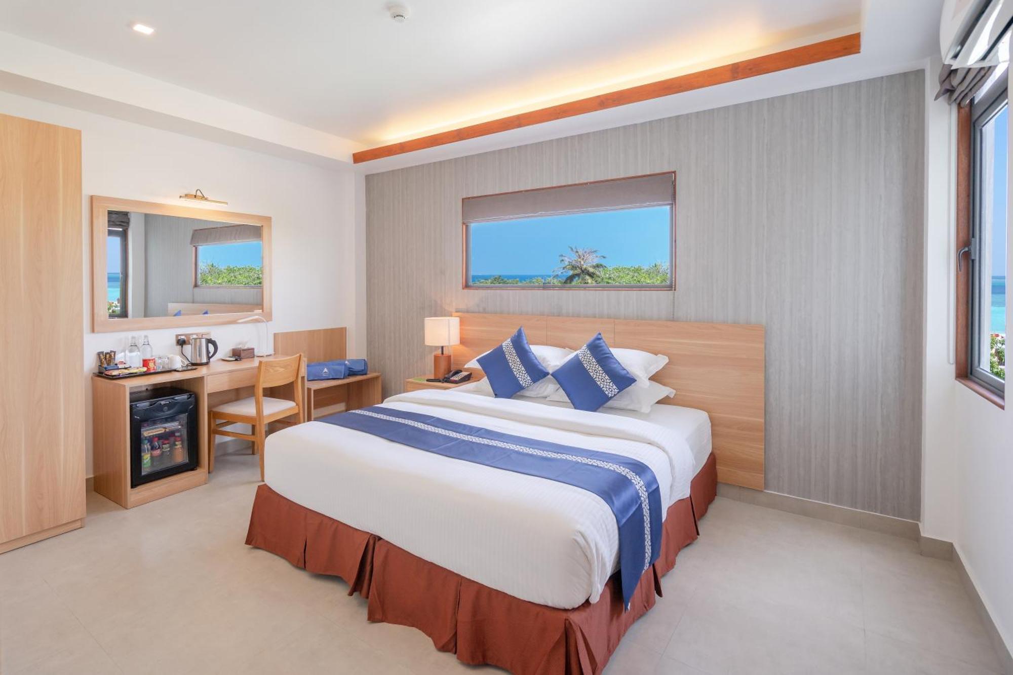 Hotel Ayala Oceanview Maldives Gulhi Exterior foto